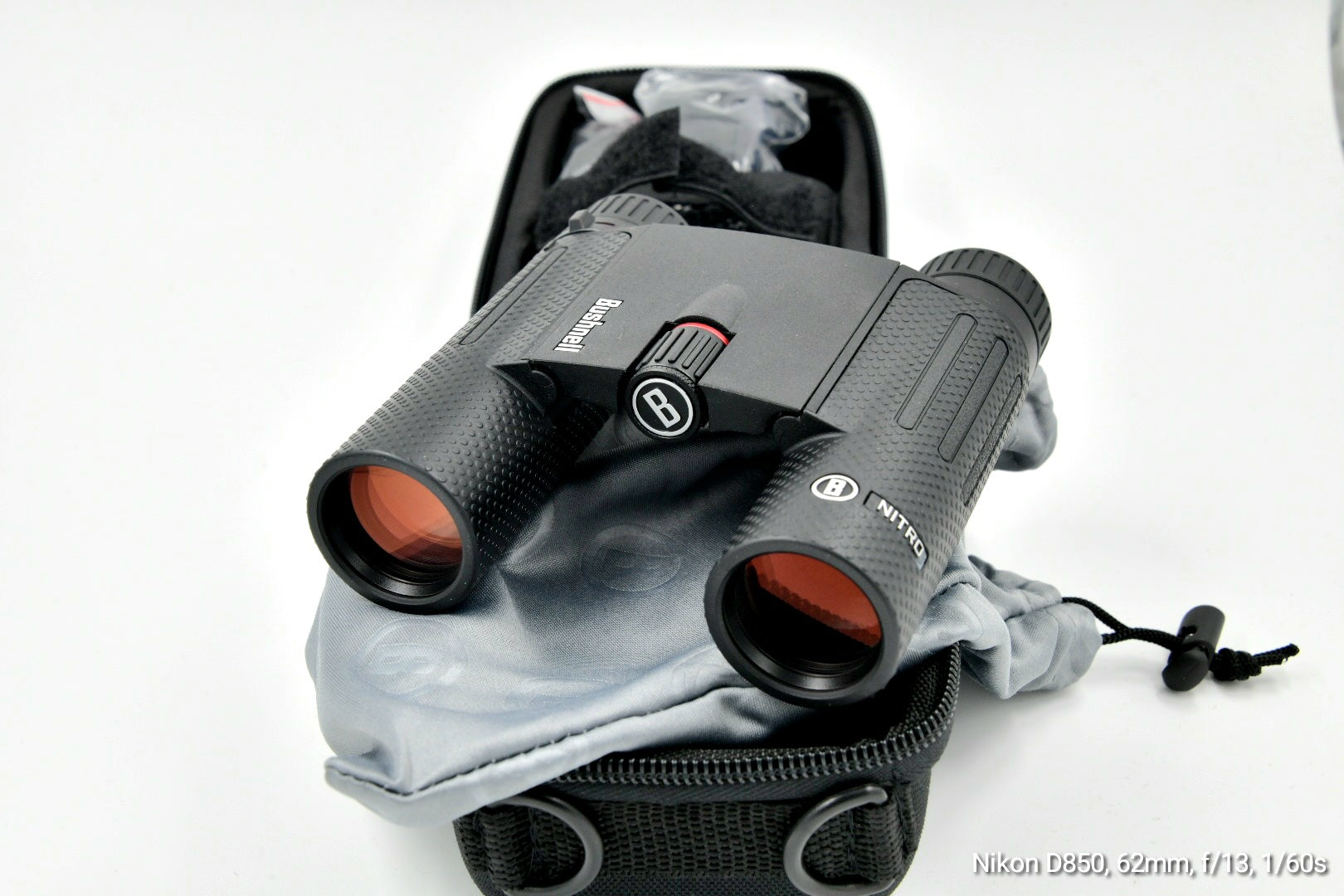 fernglas Bushnell Nitro 10x25 