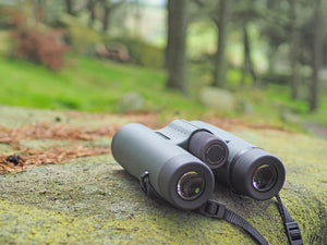 Kowa Genesis XD44 8,5×44 · Rocher